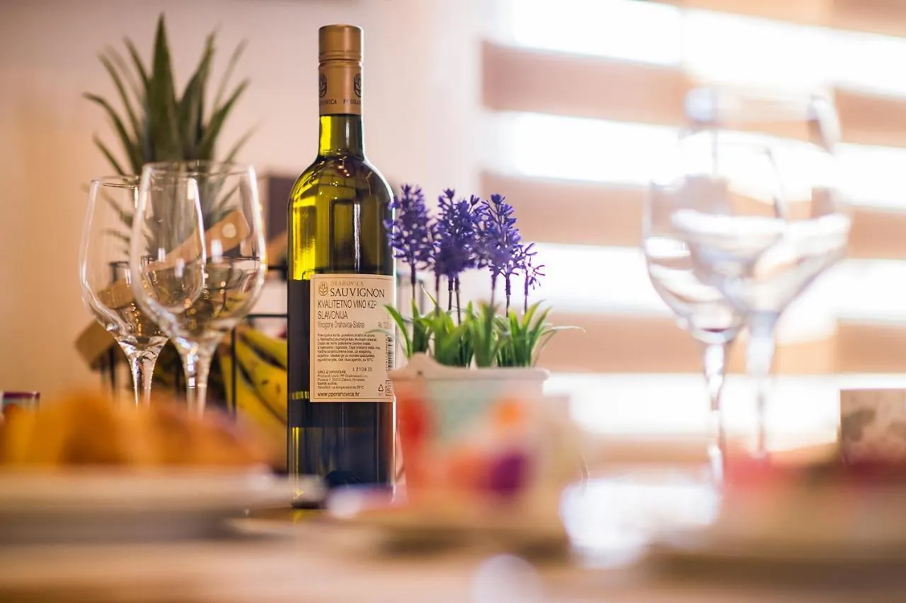 Reval Luxury Stone House Apartments**** Split Apartment