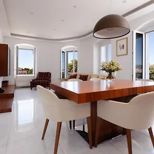 Luxury Draga Apartment