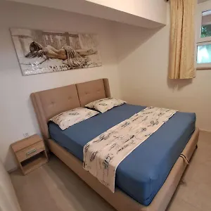 apartma-irena.primorje-gorskikotar.com/